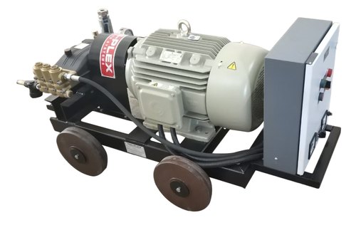 high-pressure-hydrotest-pump-500x500
